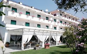 Marad Hotel